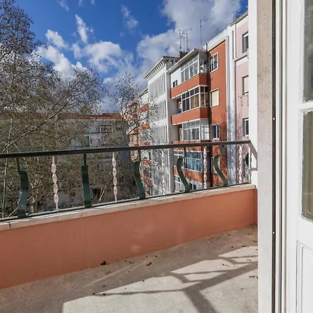 Joao Azevedo Coutinho Apartment *