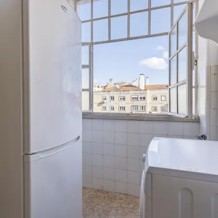 Apartment Joao Azevedo Coutinho Lisbon