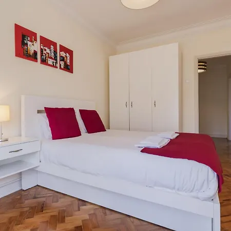 Joao Azevedo Coutinho Apartment